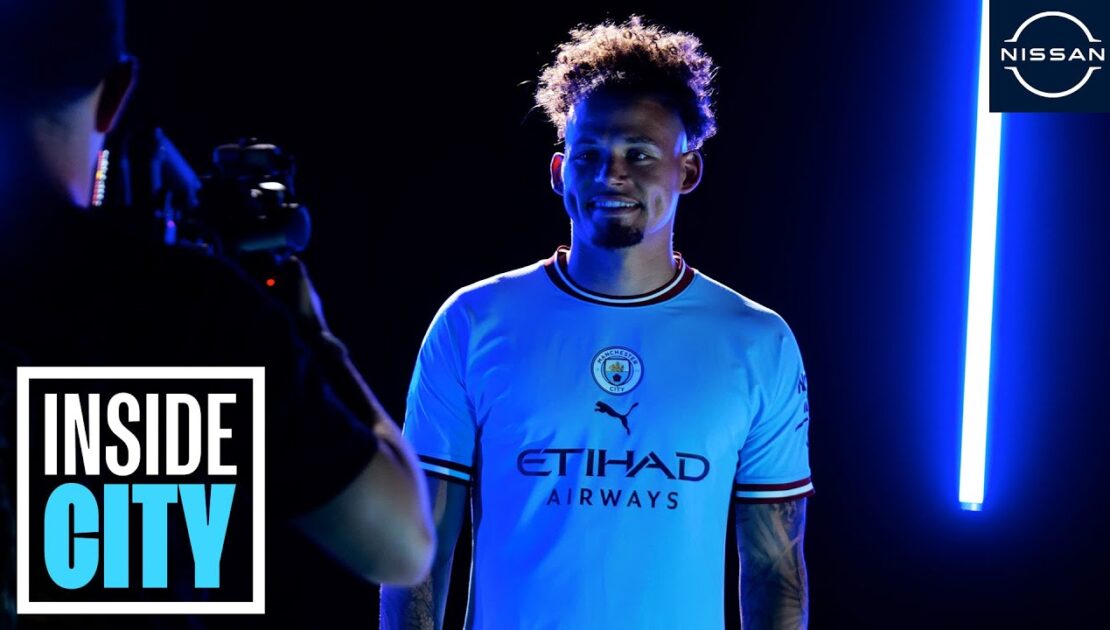 Kalvin's first day at Man City! | INSIDE CITY 399
