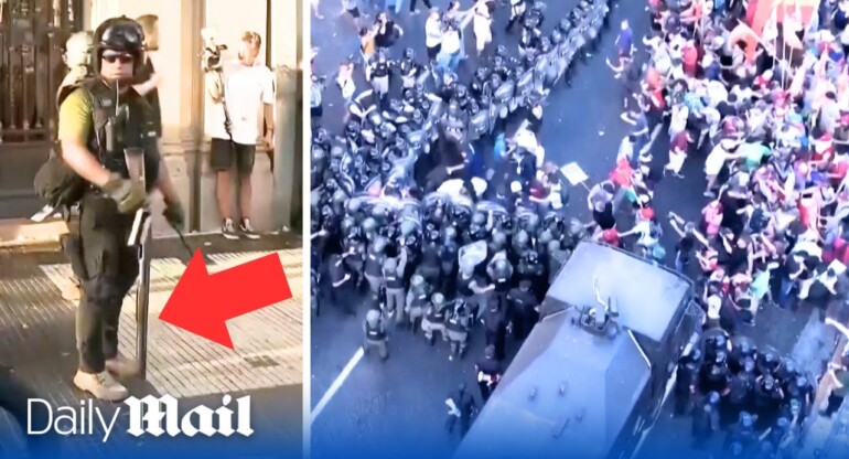 Argentinian police clash with protestors in Buenos Aires over economic reform as inflation hits 200%