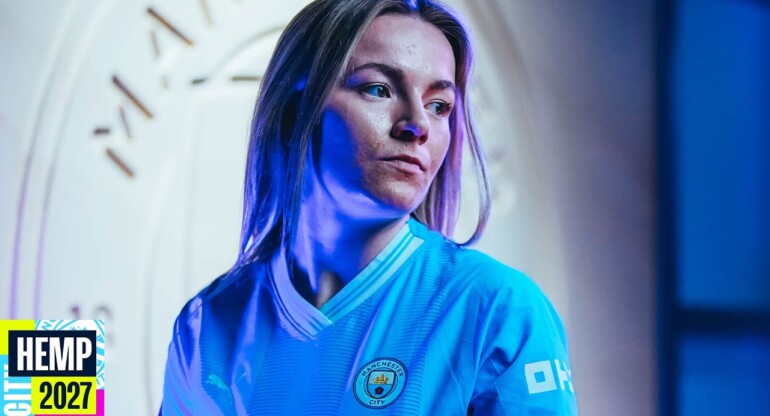 "THIS IS A SPECIAL TEAM" | Lauren Hemp signs new contract!