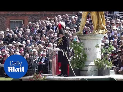 'We remember them': Princess Anne's touching tribute for WW2 soldiers
