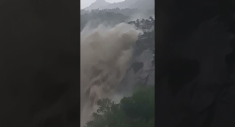 Devastating torrential floods hit Italy ๐